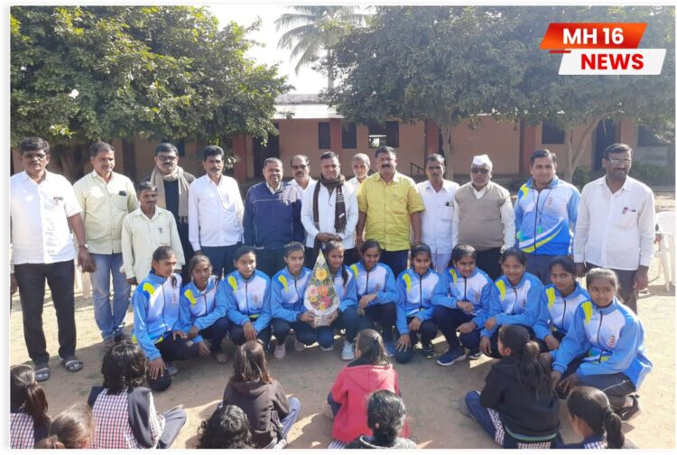 जिल्हास्तरीय खो-खो स्पर्धेत वाकडीच्या मुलींचा डंका.