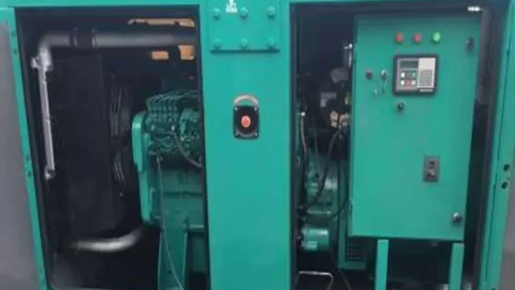 अरे बाप रे ! चोरट्यांनी तब्बल ” एवढा ” किमतीचे जनरेटर चोरले, पोलिसांना माहित होताच घडले असं काही.