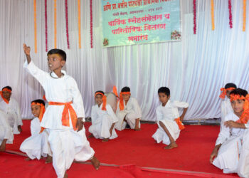 मार्कंडेय विद्यालयाचे वार्षिक स्नेहसंमेलन उत्साहात; प्रकाशमान होण्यासाठी ज्ञान आत्मसात करा -महापौर रोहिणीताई शेंडगे