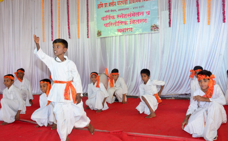 मार्कंडेय विद्यालयाचे वार्षिक स्नेहसंमेलन उत्साहात; प्रकाशमान होण्यासाठी ज्ञान आत्मसात करा -महापौर रोहिणीताई शेंडगे