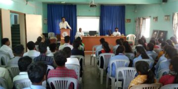 “बँकिंग क्षेत्रातील रोजगारांच्या संधी” विषयावर व्याख्यान.