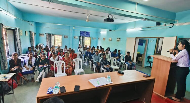 “राजळे महाविद्यालयात करिअर ऍडव्हान्समेंट इन कॉमर्स कार्यक्रमसंपन्न”