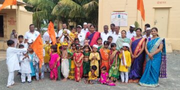 नेवासा तालुक्यातील नागापुरात निघाली शालेय विद्यार्थ्यांची दिंडी.